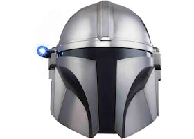 Hasbro Star Wars The Black Series The Mandalorian Helmet - vue 360