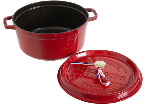 Supreme STAUB Round 5.5 Qt. Cocotte Red