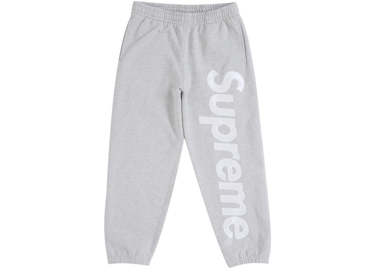 Supreme Satin Applikations-Sweatpant (FW25) Heather Gray - vue 360