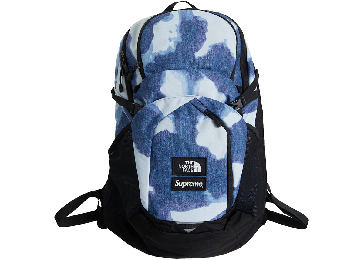 Supreme The North Face Bleached Denim Print Pocono Backpack Indigo - vue 360