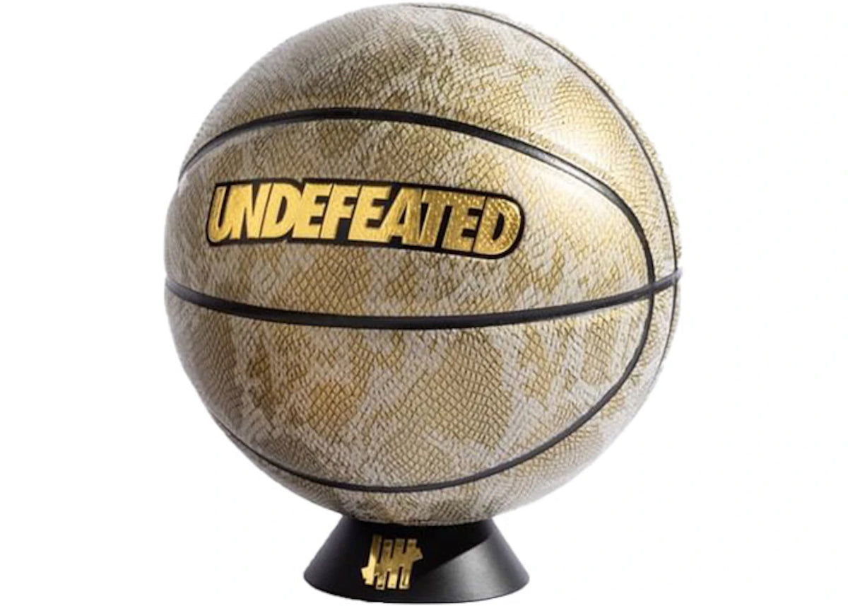 Undefeated x Nike Kobe Bryant "Hall of Fame" Metallic Gold Snake Basketball - vue secondaire A