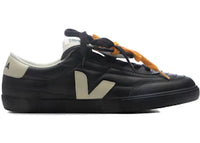 Veja Panenka Leather Magliano Black
