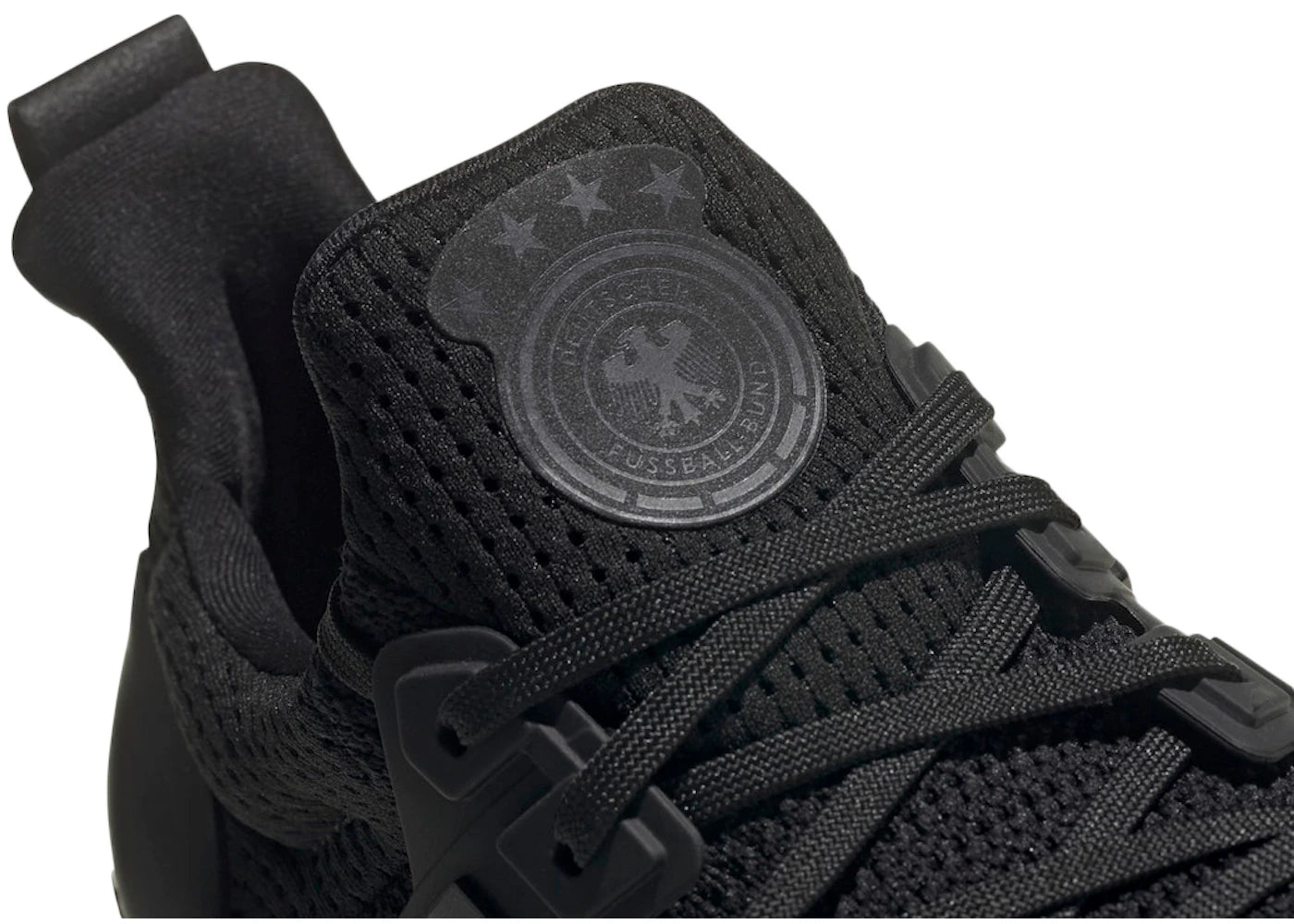 adidas Ultra Boost DNA DFB - vue secondaire B