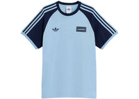 adidas x Oasis Tour 3-Streifen T-Shirt Clear Sky/Night Indigo