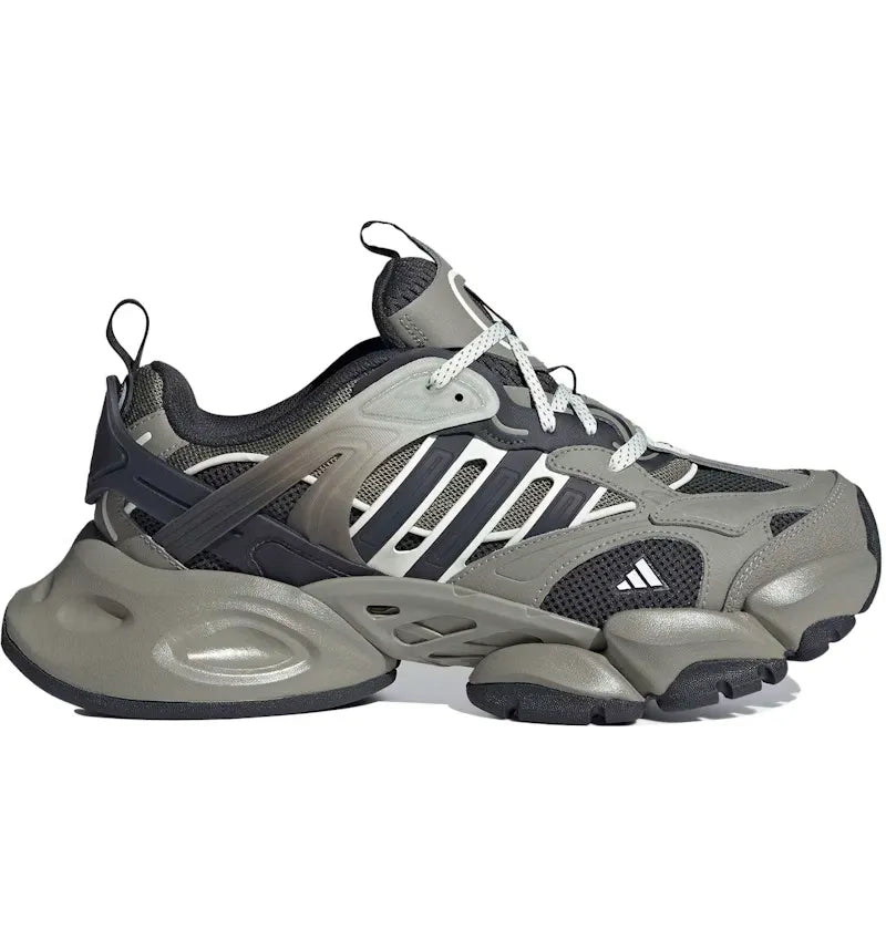 adidas XLG Runner Deluxe Grey - vue 360
