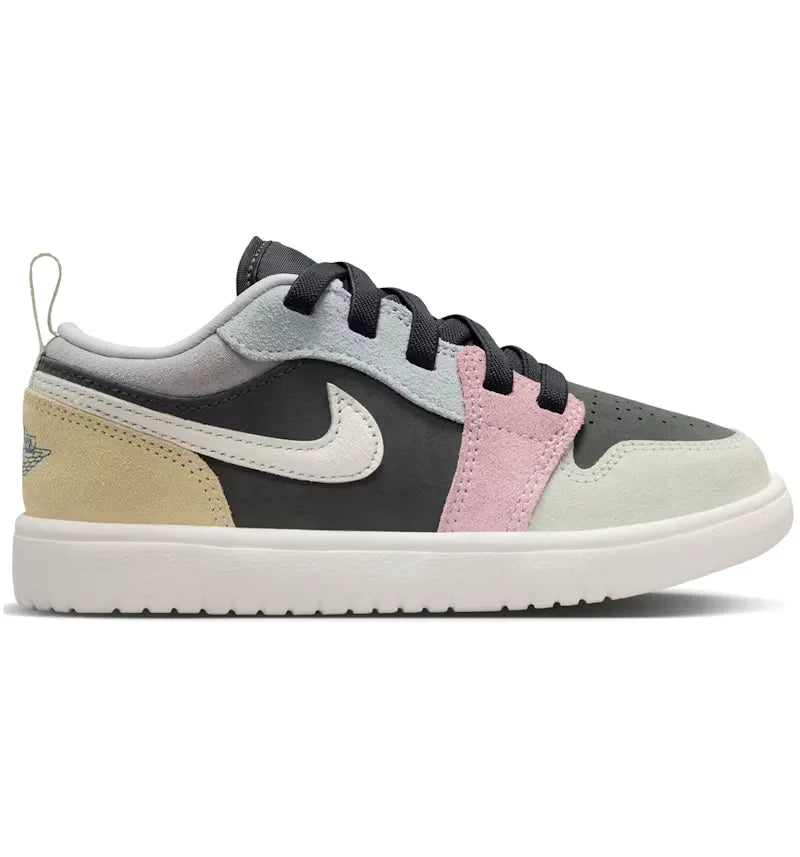 Jordan 1 Low ALT SE Black Pastels (PS) - vue 360