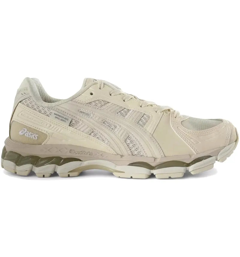 ASICS Gel-Kayano 12.1 Invincible Madness Vanilla - vue 360