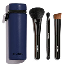 Chanel Codes Couleur Limited-Edition Collection of 3 Essential Brushes 127 - FUGUEUSE