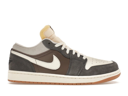 Jordan 1 Low SNKRS Day Korea Magpie (2023) - authentic Jordan sneakers