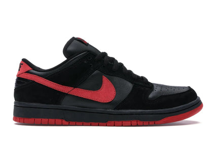 Nike SB Dunk Low Vamps - authentic Nike sneakers