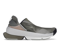 Nike Go FlyEase Light Army