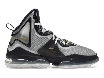 Nike LeBron 19 Royalty - authentic Nike sneakers