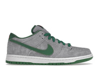 Nike SB Dunk Low Medusa