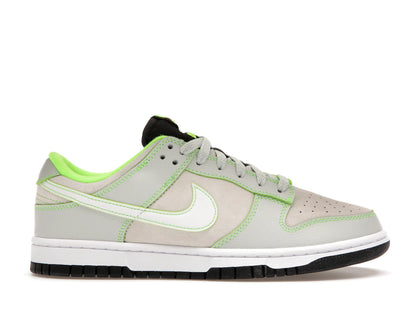 Nike Dunk Low University of Oregon PE (2023) - authentic Nike sneakers