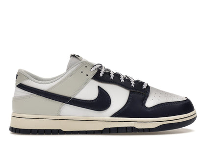 Nike Dunk Low New York Yankees - authentic Nike sneakers