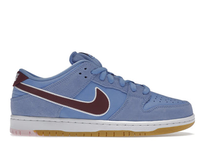 Nike SB Dunk Low Philadelphia Phillies - authentic Nike sneakers