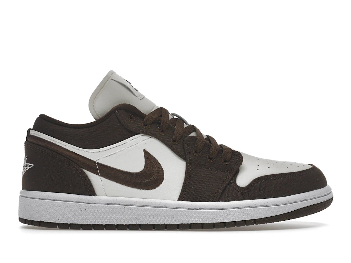 Jordan 1 Low SE Light Olive (Women's) - vue 360