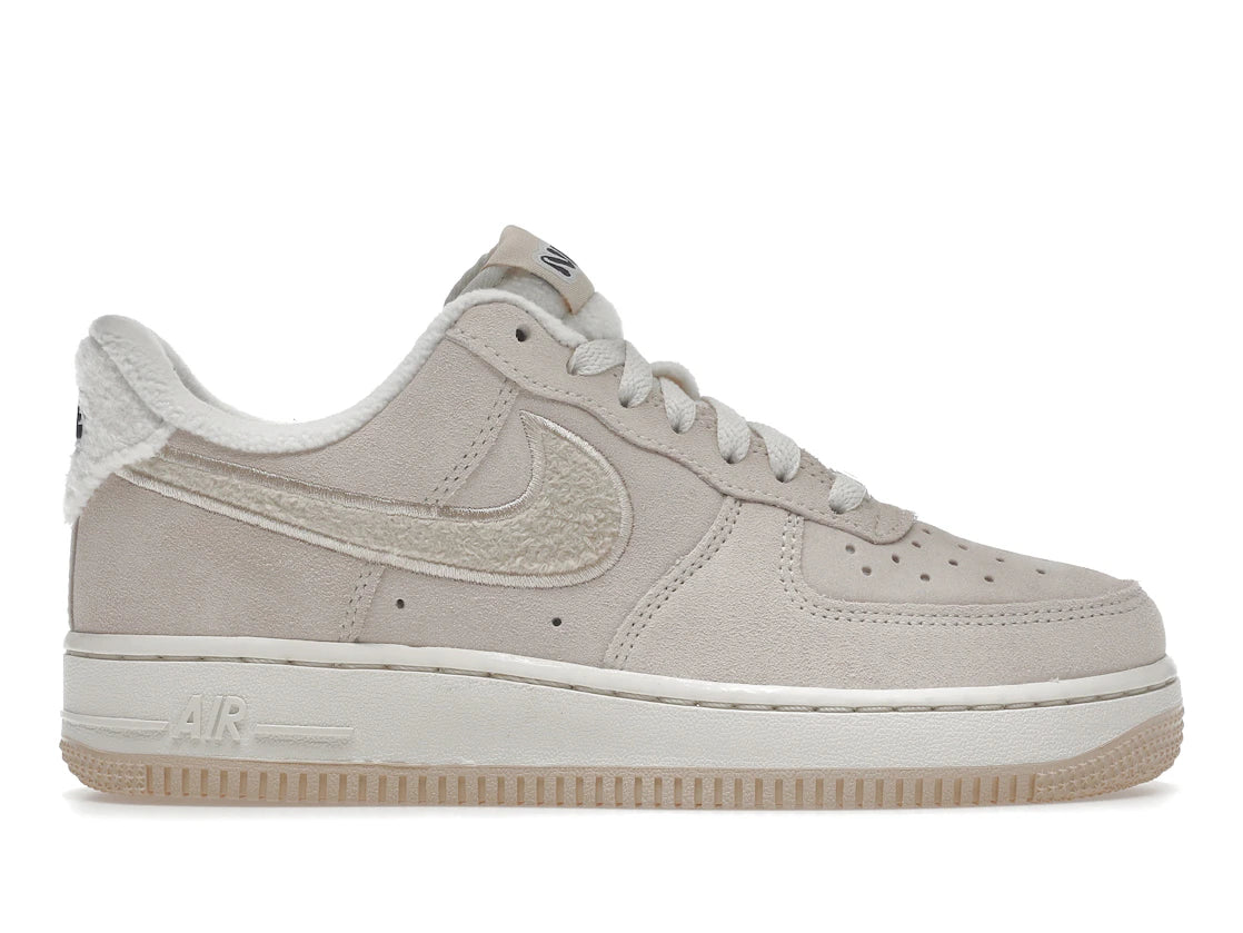 Nike Air Force 1 Low '07 SE Sanddrift Gum Fleece (Women's)