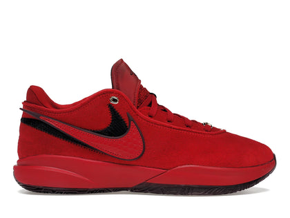 Nike LeBron 20 Liverpool - authentic Nike sneakers