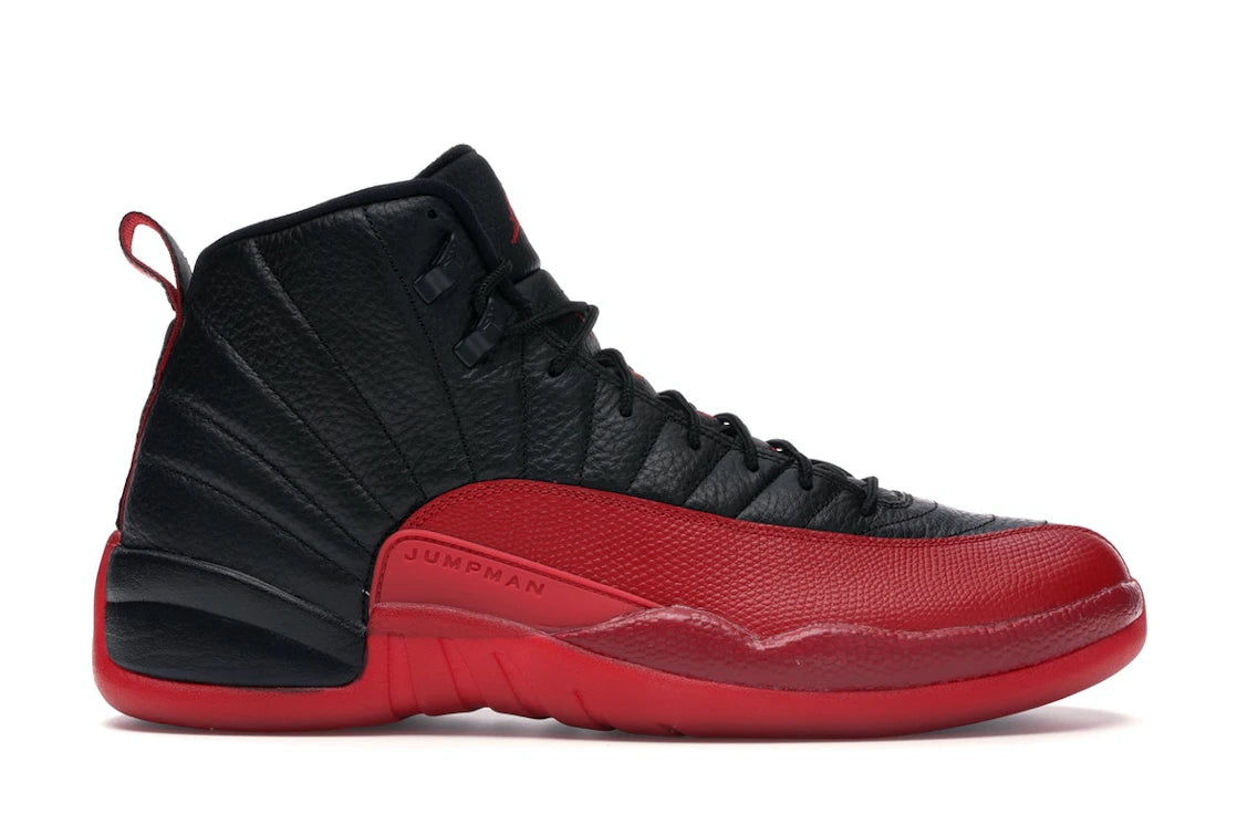 Jordan 12 Retro Flu Game (2016) - vue 360