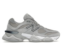 New Balance 9060 Silber Metallic Grau