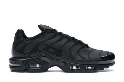 Nike Air Max Plus Triple Black Leather - authentic Nike sneakers