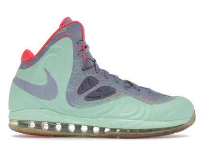 Nike Hyperposite Christmas - authentic Nike sneakers
