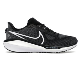 Nike Vomero 17 Black White - authentic Nike sneakers