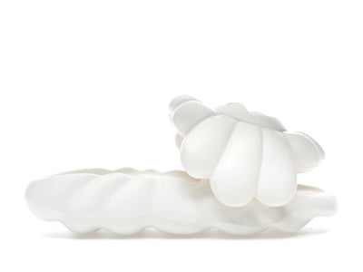 Takashi Murakami Ohana Full-Bloom Slide Star White