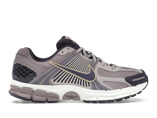 Nike Zoom Vomero 5 Platinum Violet - authentic Nike sneakers