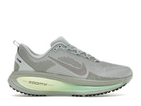 Nike Vomero 18 Light Silver Barely Volt Dusty Olive College Grey