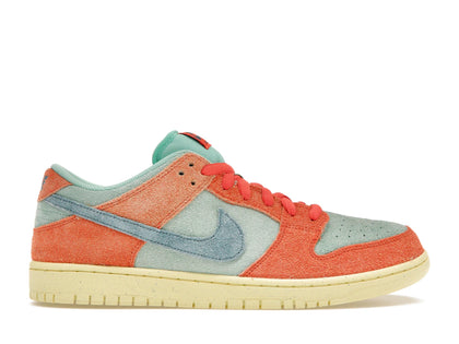 Nike SB Dunk Low Orange Emerald Rise - authentic Nike sneakers