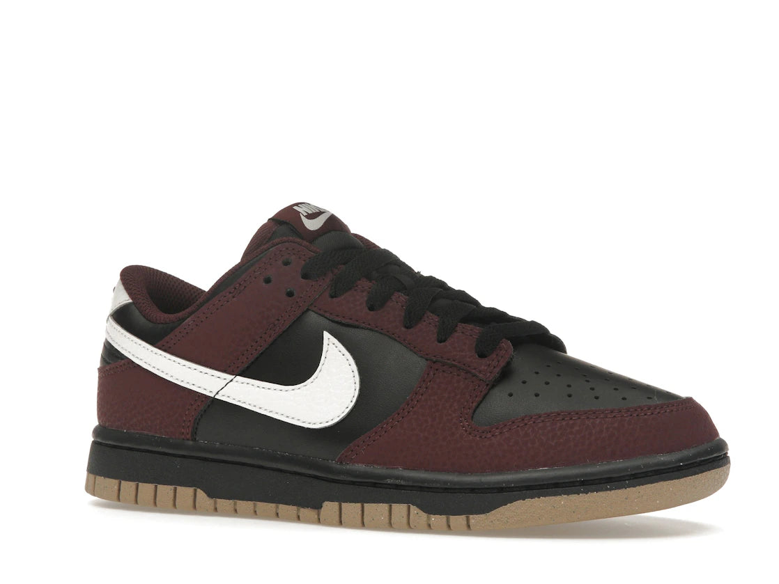 Nike Dunk Low Next Nature Burgundy Crush Black (Women's) - vue secondaire A
