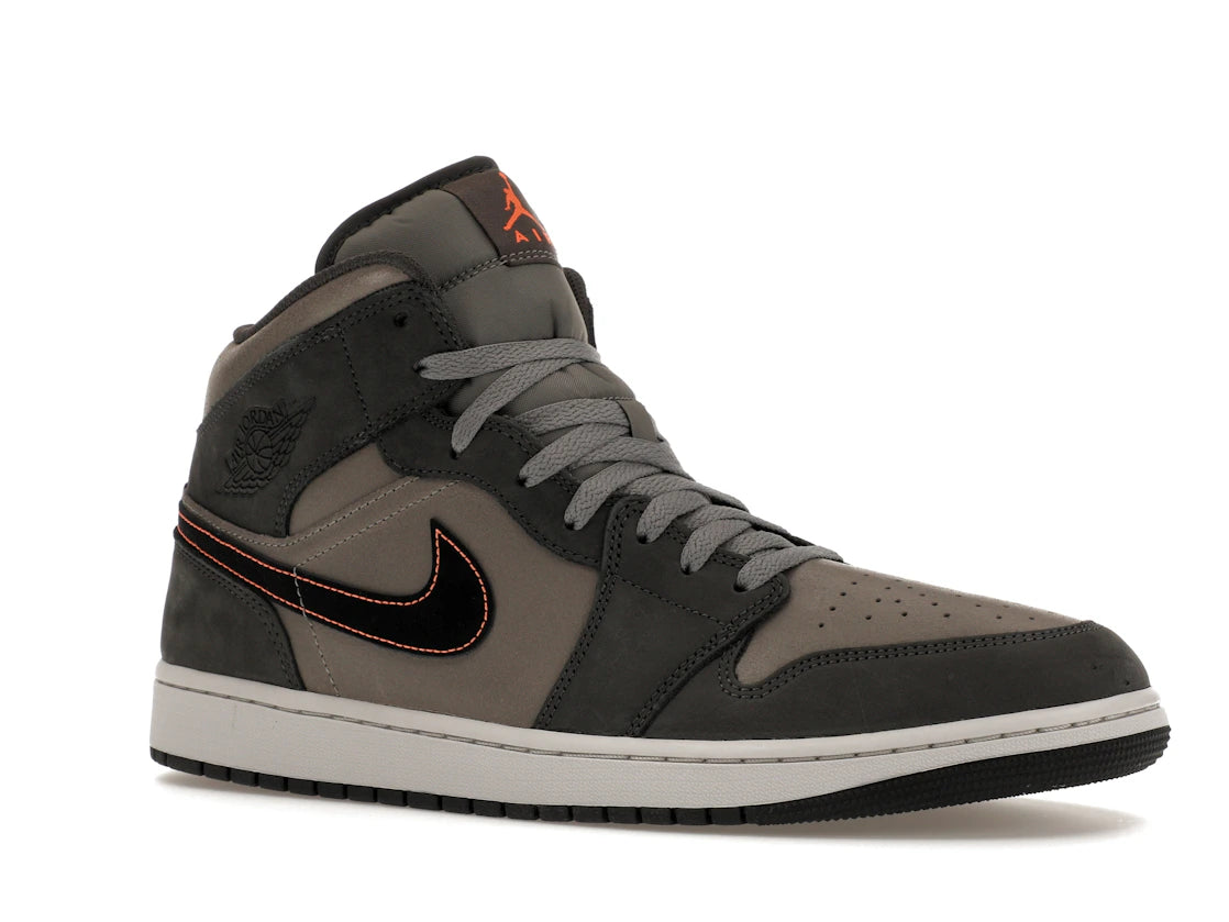 Jordan 1 Mid SE Night Stadium - vue secondaire A
