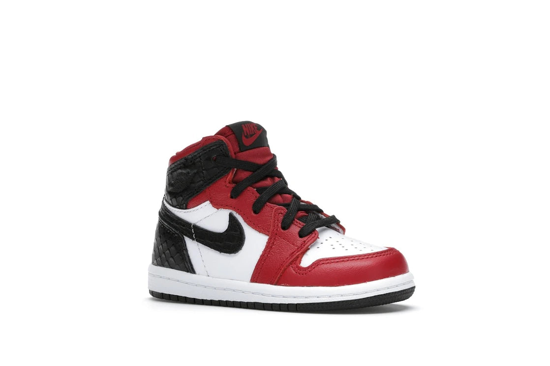 Jordan 1 Retro High Satin Snake Chicago (TD) - vue secondaire A