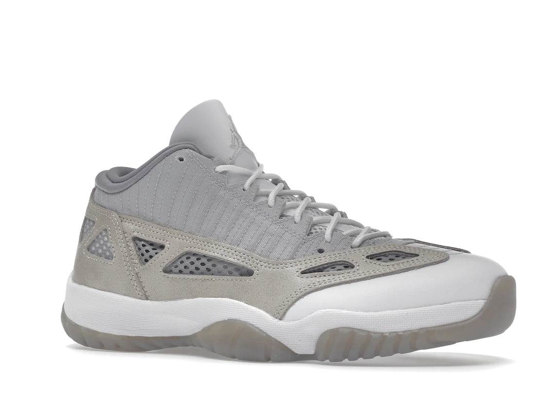 Jordan 11 Retro Low IE Light Orewood Brown - vue secondaire A