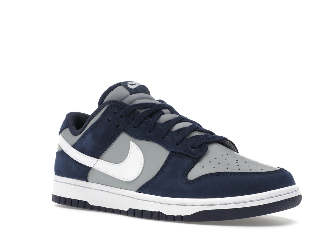 Nike Dunk Low Georgetown Wildleder