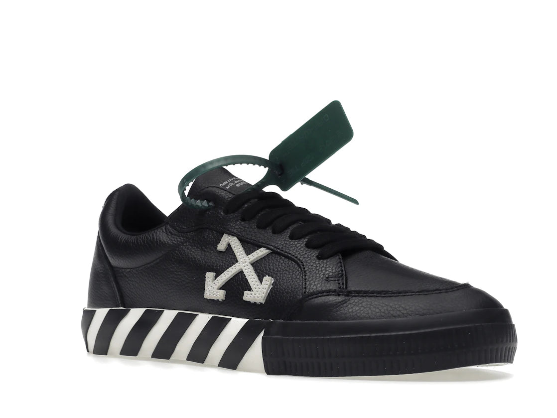 OFF-WHITE Vulc Low Leder Schwarz Weiß SS22