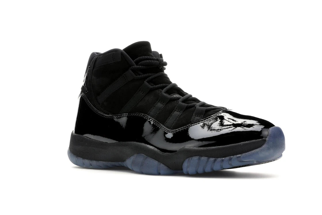 Jordan 11 Retro Hut und Talar