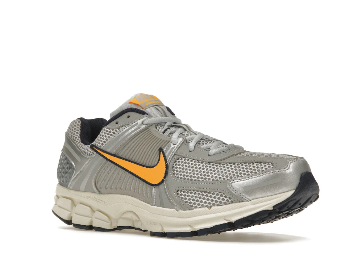 Nike Zoom Vomero 5 Pure Platinum Laser Orange