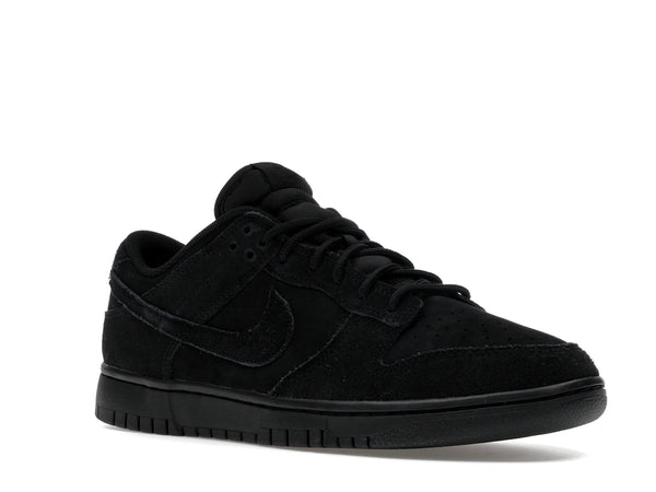 Nike Dunk Low SE Triple Black