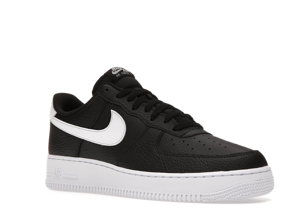 Nike Air Force 1 Low '07 Black White Pebbled Leather - vue secondaire A