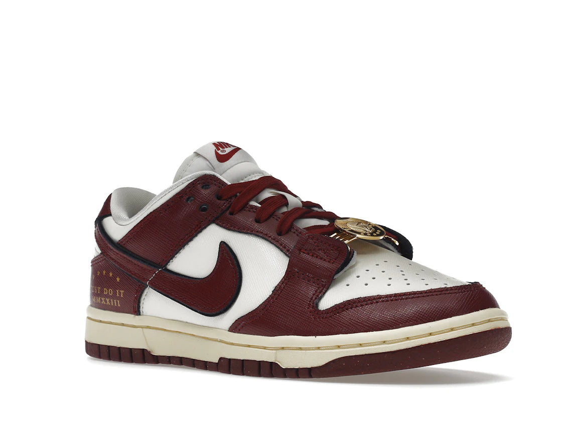 Nike Dunk Low SE Sisterhood Sail Team Red (Damen) - vue secondaire A