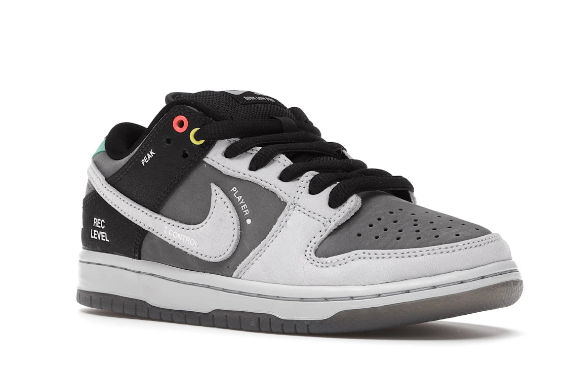 Nike SB Dunk Low VX1000