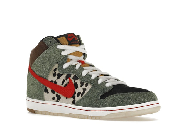 Nike SB Dunk High Dog Walker