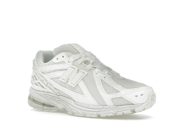 New Balance 1906R Triple White Frill