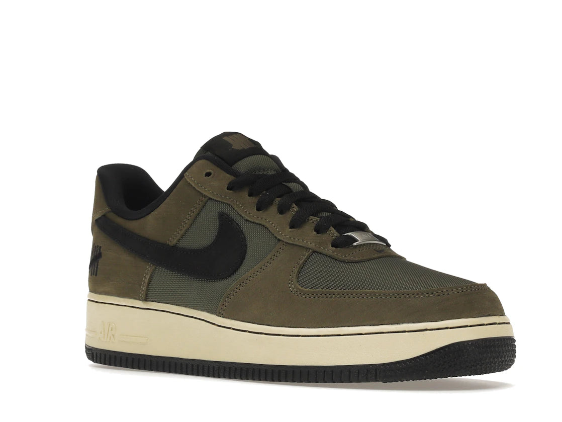 Nike Air Force 1 Low SP Undefeated Ballistic Dunk vs. AF1 - vue secondaire A