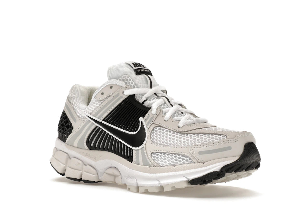 Nike Zoom Vomero 5 White Black