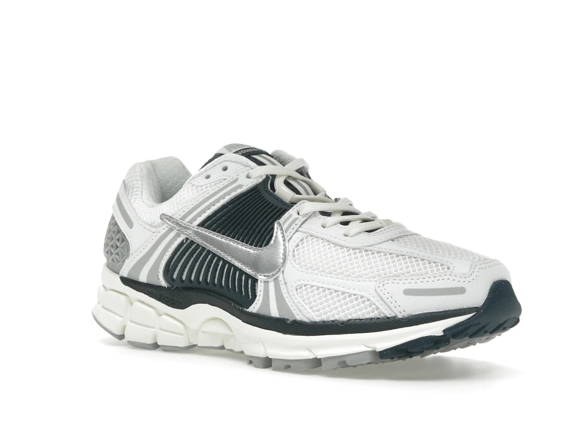 Nike Zoom Vomero 5 Weiß/Marineblau (Damen)
