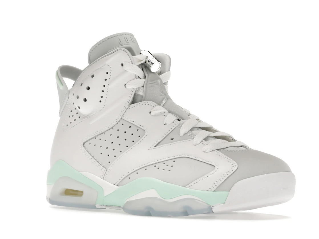 Jordan 6 Retro Mint Foam (Damen)